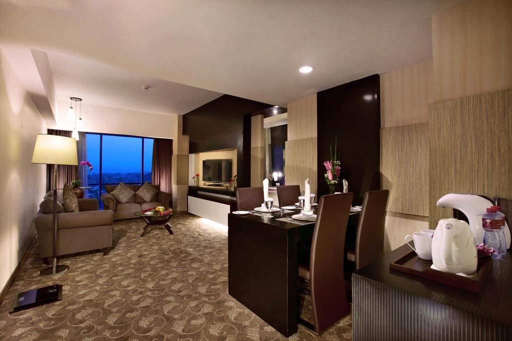 Atria Hotel Μαλάνγκ Εξωτερικό φωτογραφία